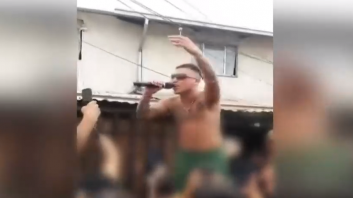 Sin mascarillas ni distanciamiento: Pablo Chill-E grabó un videoclip junto a cientos de fans en Puente Alto