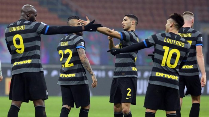 Con Vidal y Sánchez desde el complemento: Inter aplastó a Benevento como local