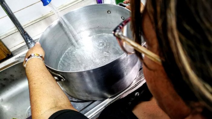 Autoridades confirman corte de agua en Lo Barnechea