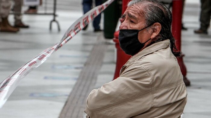 Mayores de 90 años deben vacunarse contra el COVID-19 este miércoles
