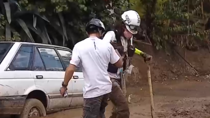 Rescatistas intentan levantar el Cajón del Maipo tras aluvión: 