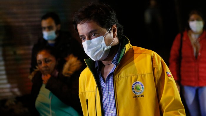 Alcalde de La Florida explicó retrasos en la vacunación: 