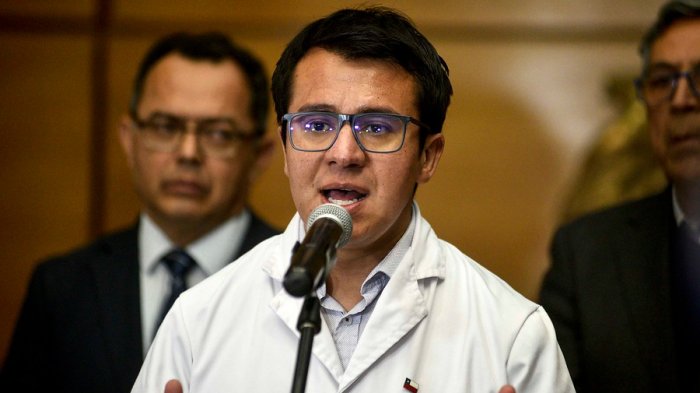 Ex seremi de Salud de Valparaíso expuso que le pidieron su renuncia por una mala relación con el intendente