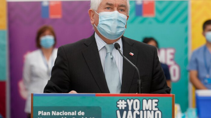 Ministro Paris descarta exigir certificado de comorbilidades para vacuna: 