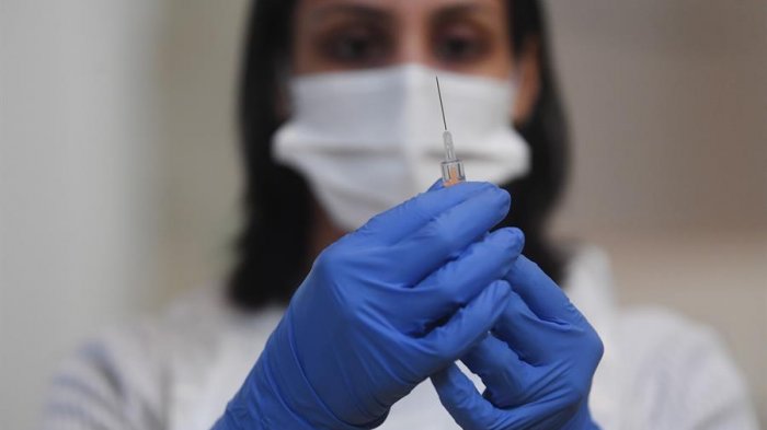 Vacuna de Oxford/AstraZeneca por primera vez se probará en niños en Inglaterra