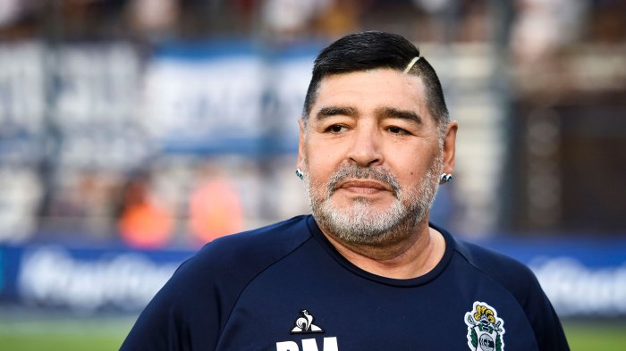 Las polémicas conversaciones del círculo íntimo de Maradona antes de su muerte que su hija no se atreve a escuchar