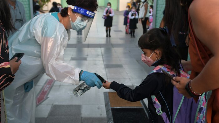 Primera jornada escolar: 60% de los alumnos de Las Condes iniciaron sus clases presencialmente