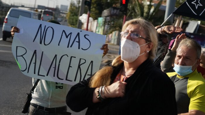 Acusan falta de seguridad: Protestas en Maipú y Huechuraba tras muertes de menores de edad en balaceras
