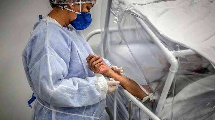 Brasil bate nuevo récord de muertes diarias a causa del COVID-19: Registran 1.910 decesos en 24 horas