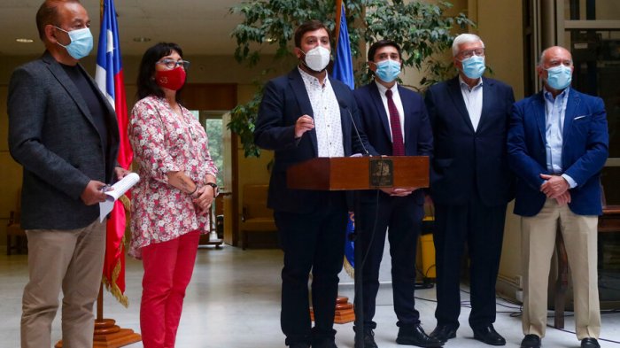 PPD anuncia proyecto para el tercer retiro del 10% que permitiría sortear el TC