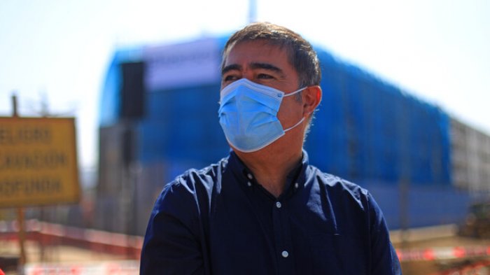 Mario Desbordes asume compromiso de gabinete paritario en caso de resultar electo