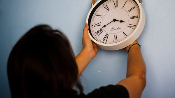 Cambio de hora: Revisa cuándo es y si tienes que adelantar o atrasar tu reloj