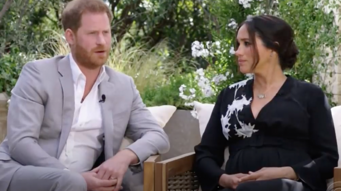 Reina Isabel II rompe el silencio tras entrevista de Harry y Meghan: 