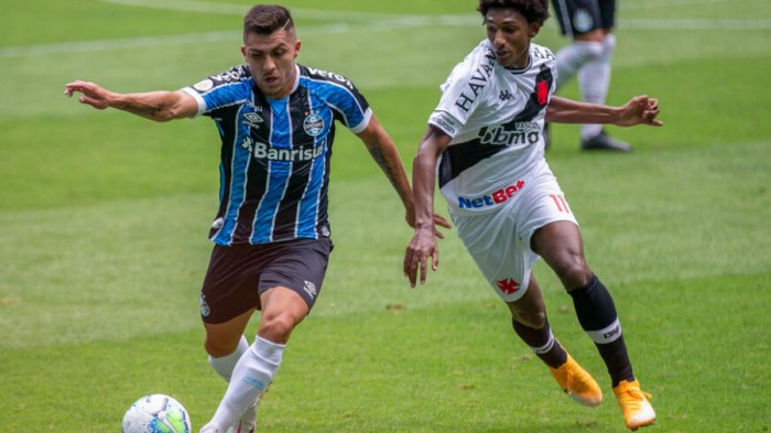 Partidazo de Pinares: Dos asistencias del chileno en goleada de Gremio ante Ayacucho