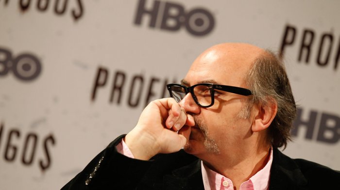 Luis Gnecco fue internado en la Unidad de Cuidados Intermedios por COVID-19