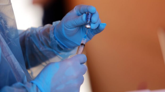 Guagua de seis meses recibió por error vacuna contra el COVID-19 en Villarrica