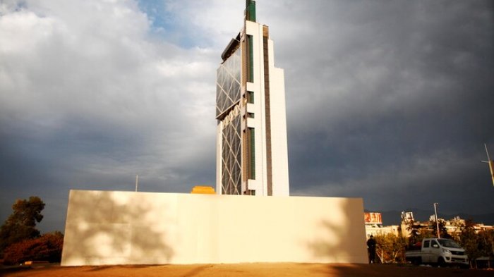 Terminan instalación del cierre perimetral que resguarda la base del monumento a Baquedano