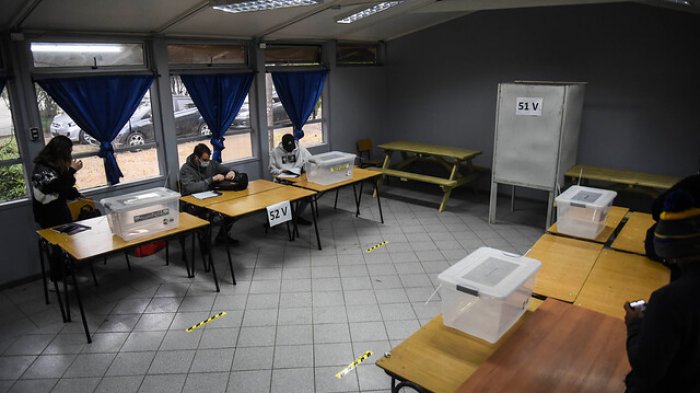 ¿Cómo será el resguardo de las urnas? Servel entregó reglamento para este 10 y 11 de abril
