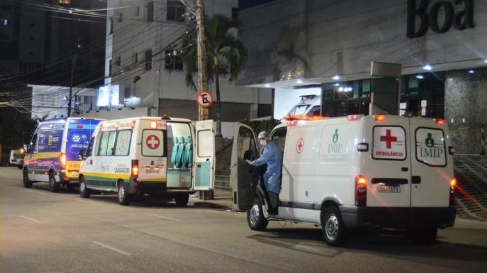 Crisis en Brasil: Una ciudad podría tener que retirar a pacientes de los ventiladores por falta de medicamentos