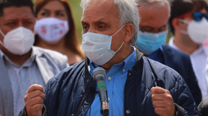 Dr. Erazo pide mayor esfuerzo de cobertura y velocidad en vacunación ante nueva alza de contagios