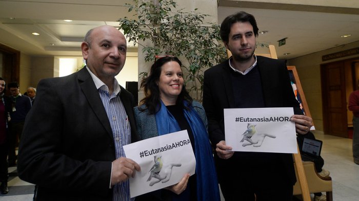 Comisión de Salud de la Cámara aprueba proyecto de eutanasia