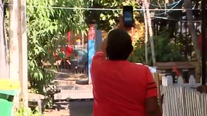 Miles de familias sin acceso a Internet por vivir en zonas rojas: Servicio es deficiente en 42 comunas del país