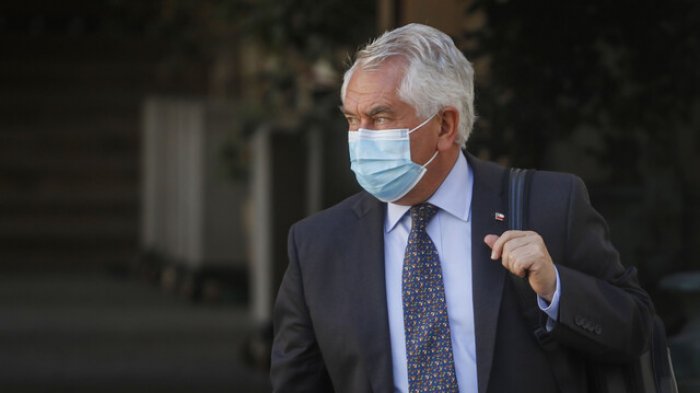 Ministro Paris adelanta 