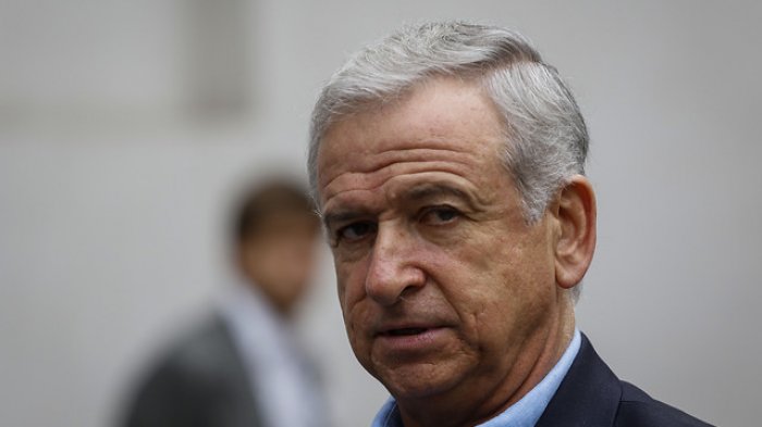 Ex ministro Felipe Larraín fue nombrado nuevo director de Codelco