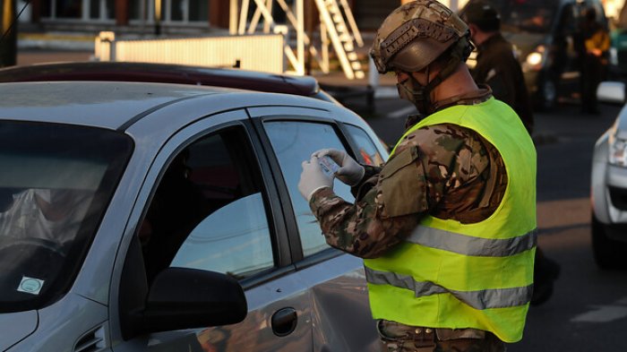 Inicio del toque de queda se adelanta para las 21 horas desde el lunes