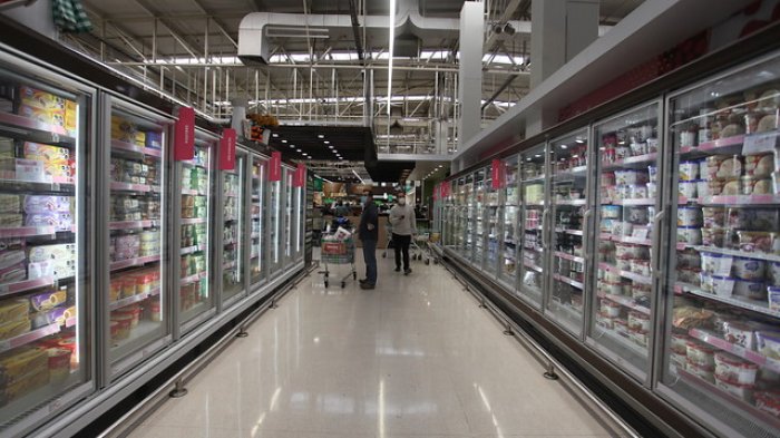 ¿Qué se puede comprar en cuarentena? Este es el listado de bienes esenciales indicados por el Minsal