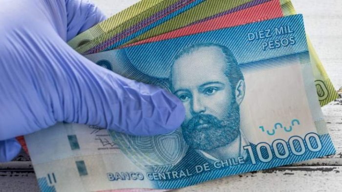 Reajuste del salario mínimo: CUT propone llegar a los $500 mil líquidos