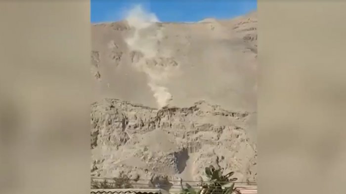 Impactante desbarrancamiento de auto en Iquique: Una persona lo habría desenganchado tras discusión