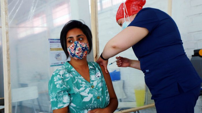 Doctora Dabanch por polémica con Sinovac: 