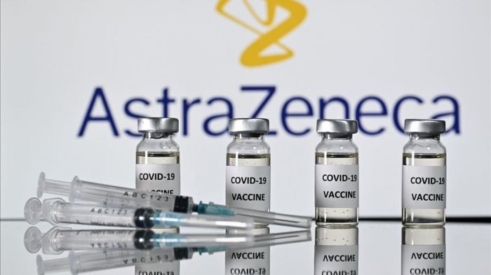 Tras casos de coágulos: ISP informará situación de AstraZeneca y esta semana llegan las primeras dosis