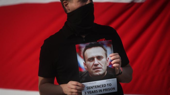 Tras 3 meses de huelga de hambre: Alexey Navalni fue trasladado a un hospital para reclusos