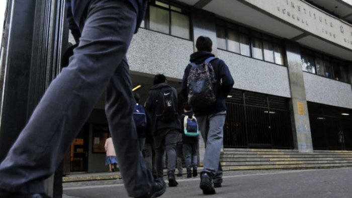 Becas Junaeb: Revisa aquí si te corresponden las ayudas para estudiantes de básica, media y superior