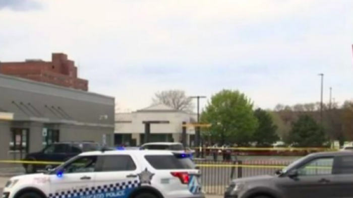 Niña de 7 años murió durante un tiroteo mientras compraba con su papá en un local de comida rápida