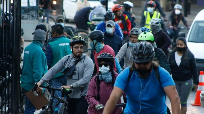 Las cuarentenas dejan de respetarse al mes: Pierden hasta un 40% de efectividad