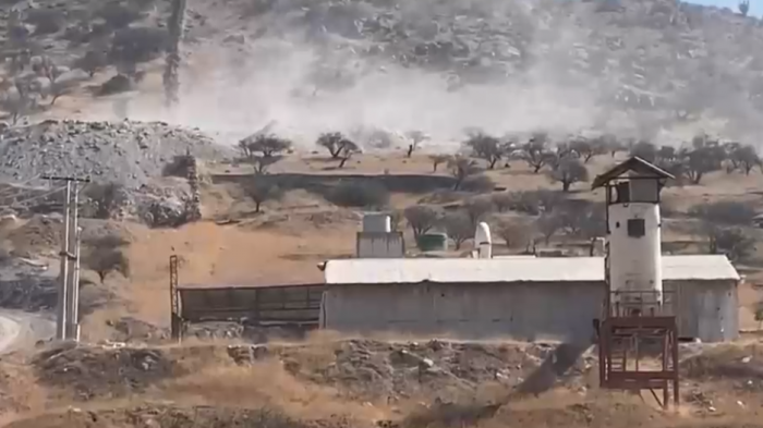 Vivir bajo una nube de polvo: Vecinos de Tiltil acusan a dos faenas mineras por enfermedades respiratorias