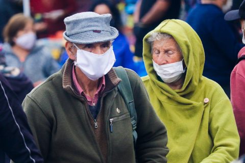 Cámara aprueba proyecto que garantiza atención preferencial a la tercera edad en el comercio