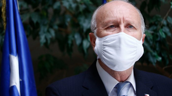 Diputados aprueban interpelación a ministro Prokurica por actuar de las FF.AA.