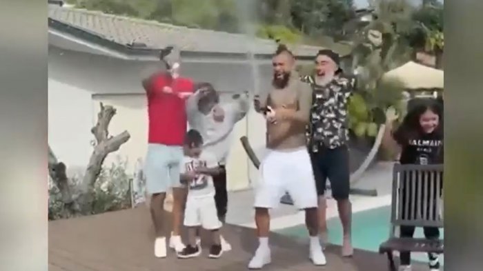 El festejo íntimo de Vidal tras salir campeón con el Inter en la liga italiana