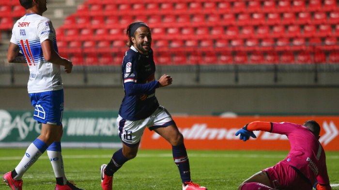 Mathías Vidangossy anotó un golazo en la victoria de Melipilla sobre la UC