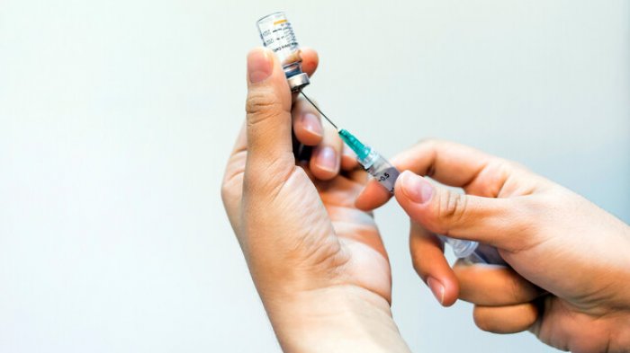 Del 3 al 9 de mayo: ¿Cuál es el calendario de vacunación contra el COVID-19 y la influenza?