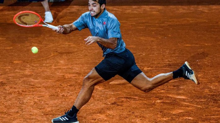 Garin venció a Verdasco y accedió a la segunda ronda del Masters 1.000 de Madrid