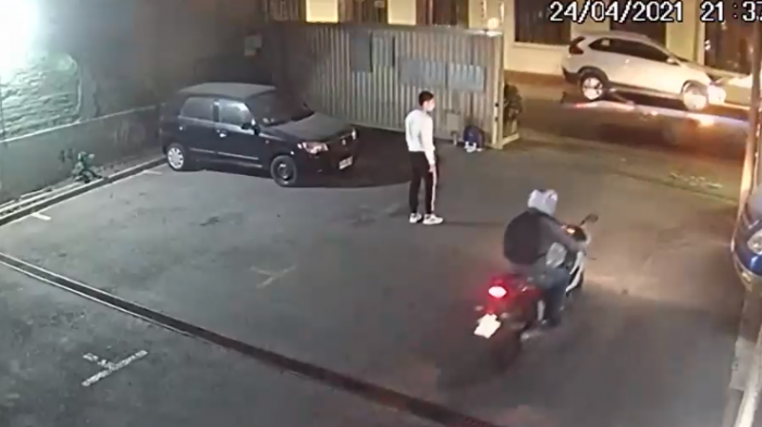 Delito en aumento: Así se organizan las víctimas para recuperar sus motos robadas