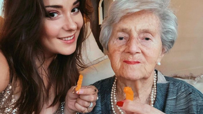 El emotivo mensaje de Kel a su abuela fallecida: 