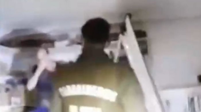 Descubren fiesta clandestina en Las Condes: Se escondieron en cajas y escaparon a las casas de los vecinos