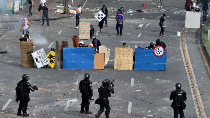 849 policías heridos en el marco de las protestas en Colombia, según la autoridad