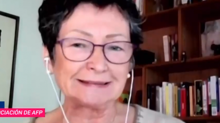 Alejandra Cox: “Nicanor Parra trabajó hasta los 103, tenemos que potenciarnos como activos mientras la salud lo permita”